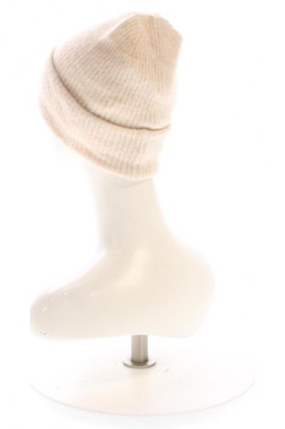 Шапка About A Girl, Цвят Бежов, Цена 10,22 €