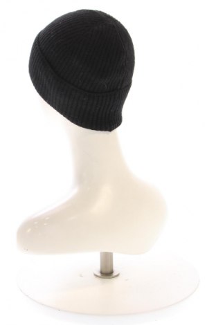 Шапка Calvin Klein, Цвят Черен, Цена 32,21 €