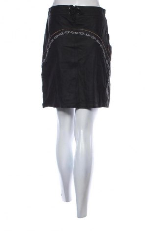 Пола Unbranded, Размер S, Цвят Черен, Цена 2,04 €