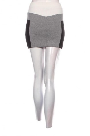 Пола Unbranded, Размер S, Цвят Многоцветен, Цена 3,06 €