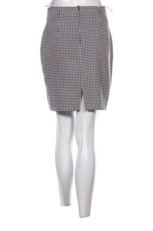 Пола Unbranded, Размер S, Цвят Многоцветен, Цена 2,04 €