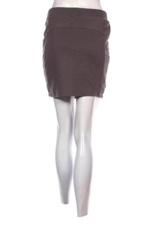 Пола Amisu, Размер M, Цвят Сив, Цена 2,04 €