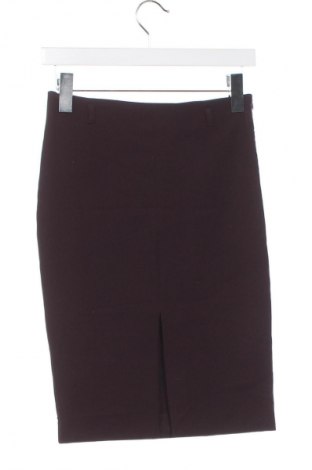 Пола Celyn B., Размер XS, Цвят Лилав, Цена 2,04 €