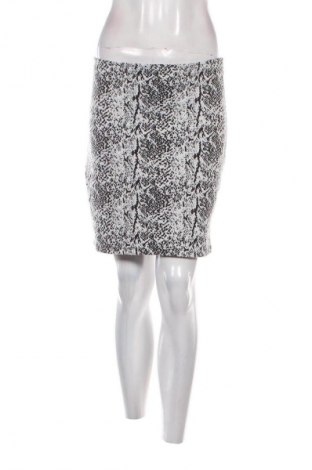 Пола H&M Divided, Размер M, Цвят Многоцветен, Цена 2,04 €