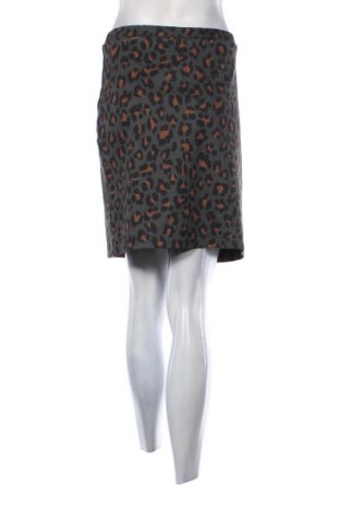 Пола Hema, Размер L, Цвят Многоцветен, Цена 4,09 €