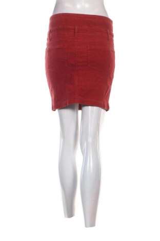 Пола Janina, Размер S, Цвят Червен, Цена 2,04 €