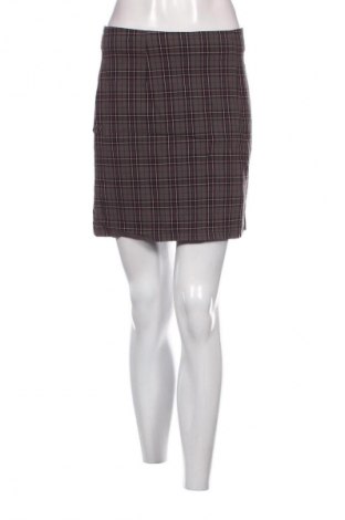 Пола Madonna, Размер M, Цвят Многоцветен, Цена 2,04 €