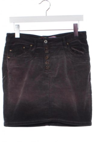 Пола Please, Размер XS, Цвят Многоцветен, Цена 2,04 €