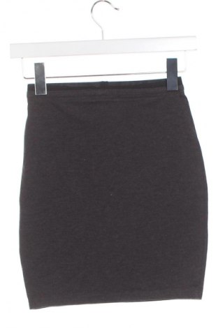 Пола Sinsay, Размер XXS, Цвят Сив, Цена 2,04 €