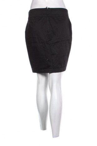 Пола Terranova, Размер M, Цвят Черен, Цена 2,04 €