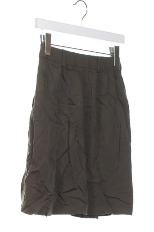 Пола VILA, Размер XS, Цвят Зелен, Цена 2,04 €