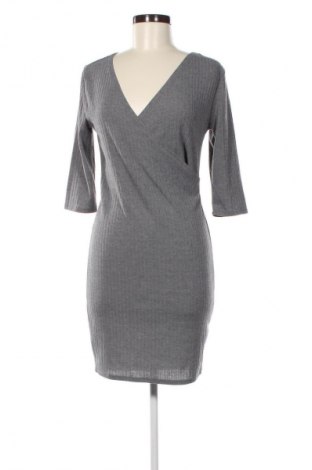 Kleid Gate Woman, Größe L, Farbe Grau, Preis € 5,99