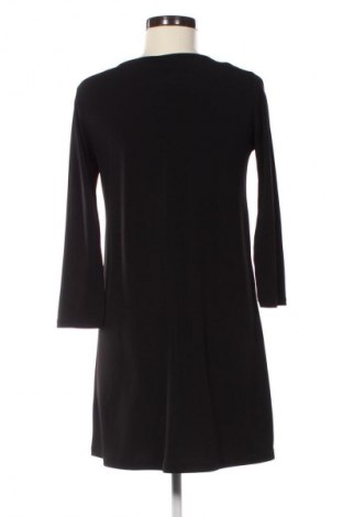 Šaty  Gina Tricot, Velikost S, Barva Černá, Cena  49,00 Kč