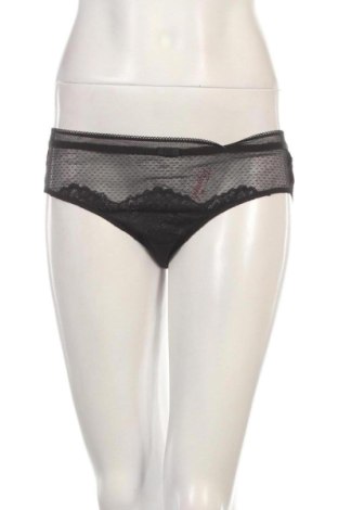 bikiny Triumph, Velikost M, Barva Černá, Cena  699,00 Kč