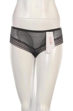 bikiny Triumph, Velikost M, Barva Černá, Cena  699,00 Kč