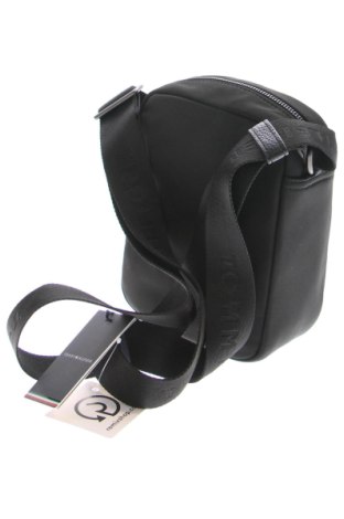 Táska Tommy Hilfiger, Szín Fekete, Ár 36 349 Ft