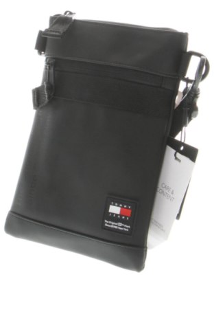 Tasche Tommy Jeans, Farbe Schwarz, Preis 66,99 €
