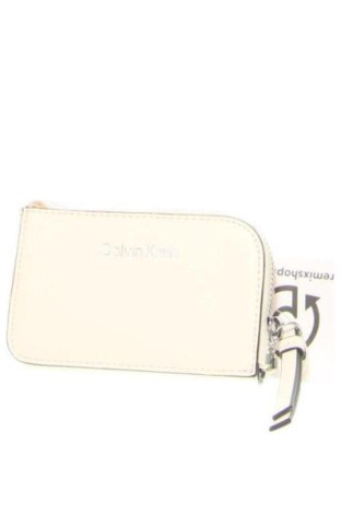 Hüfttasche Calvin Klein, Farbe Weiß, Preis 38,00 €