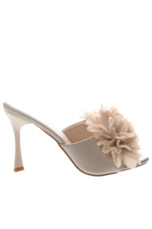 Papucs Unbranded, Méret 39, Szín Bézs, Ár 10 744 Ft