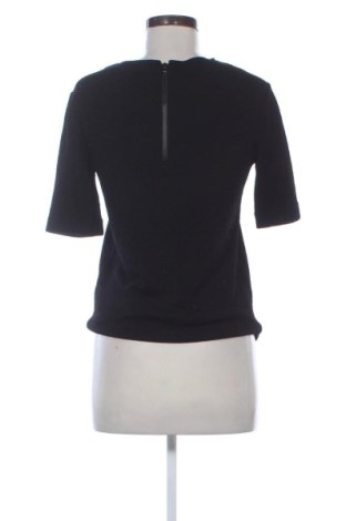 Дамска блуза Hugo Boss, Размер S, Цвят Черен, Цена 60,33 €