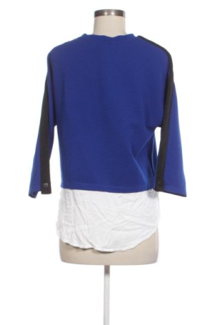 Dámská halenka Stradivarius, Velikost S, Barva Vícebarevné, Cena  277,00 Kč