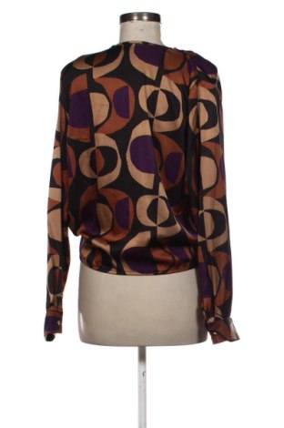 Дамска блуза Unbranded, Размер M, Цвят Многоцветен, Цена 10,00 €