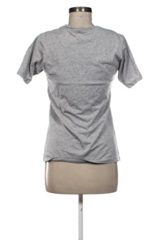 Дамска тениска New Balance, Размер S, Цвят Сив, Цена 13,81 €