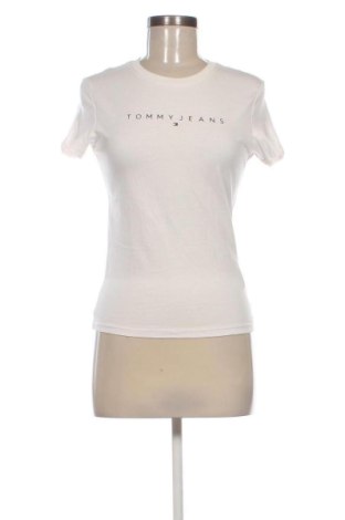 Tricou de femei Tommy Jeans, Mărime M, Culoare Alb, Preț 186,99 Lei