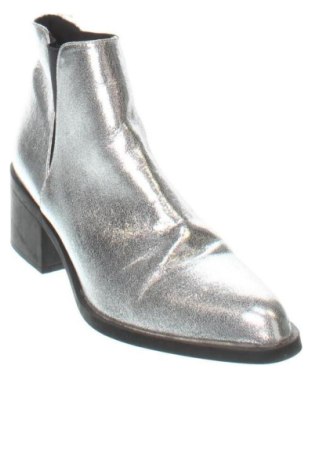 Γυναικεία μποτάκια H&M Divided, Μέγεθος 41, Χρώμα Ασημί, Τιμή 38,99 €
