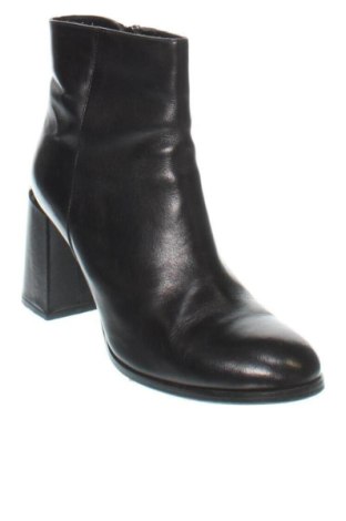 Дамски боти Unbranded, Размер 39, Цвят Черен, Цена 63,85 €