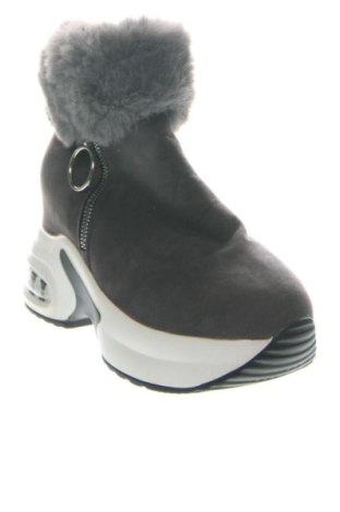Дамски боти Unbranded, Размер 39, Цвят Сив, Цена 32,00 €