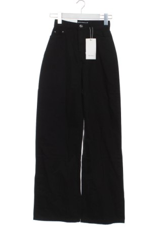 Дамски дънки Bershka, Размер XXS, Цвят Черен, Цена 24,03 €