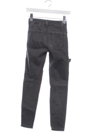 Дамски дънки Bershka, Размер XXS, Цвят Сив, Цена 15,00 €