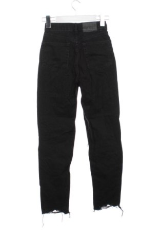 Damskie jeansy Bershka, Rozmiar XXS, Kolor Czarny, Cena 80,38 zł