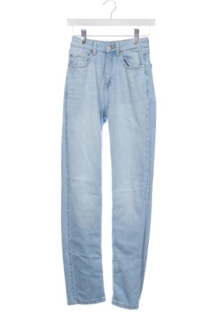 Dámské džíny  Cropp, Velikost XXS, Barva Modrá, Cena  593,00 Kč