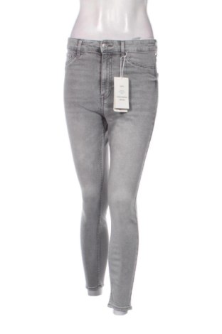 Damskie jeansy H&M, Rozmiar S, Kolor Szary, Cena 123,99 zł