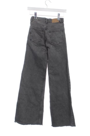 Dámské džíny  Pull&Bear, Velikost XXS, Barva Šedá, Cena  425,00 Kč