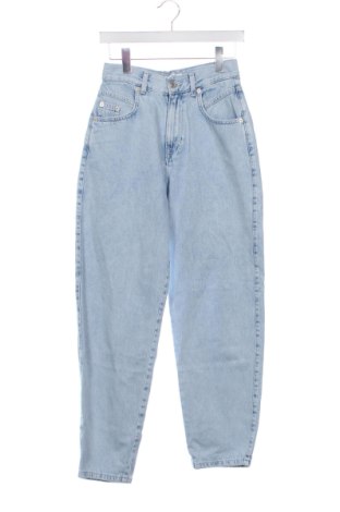 Dámské džíny  Pull&Bear, Velikost XS, Barva Modrá, Cena  637,00 Kč