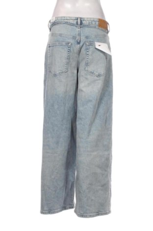 Blugi de femei Tommy Jeans, Mărime M, Culoare Albastru, Preț 684,99 Lei
