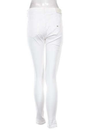 Dámské džíny  Tommy Jeans, Velikost M, Barva Bílá, Cena  679,00 Kč