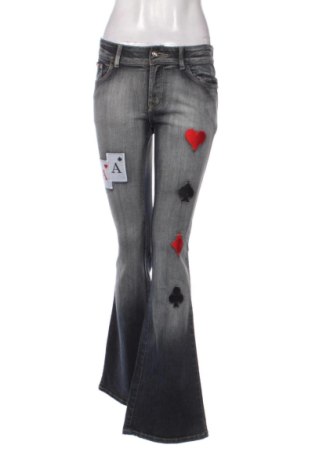 Blugi de femei Unbranded, Mărime M, Culoare Gri, Preț 78,20 Lei