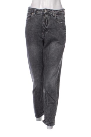 Blugi de femei Zara, Mărime M, Culoare Gri, Preț 72,99 Lei