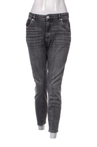 Blugi de femei Zara, Mărime XL, Culoare Gri, Preț 72,99 Lei