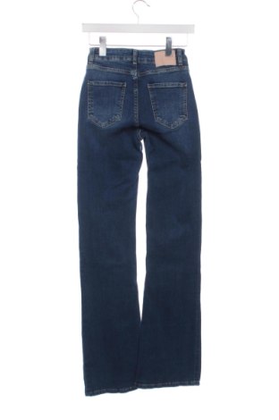 Blugi de femei Zara, Mărime XS, Culoare Albastru, Preț 71,99 Lei