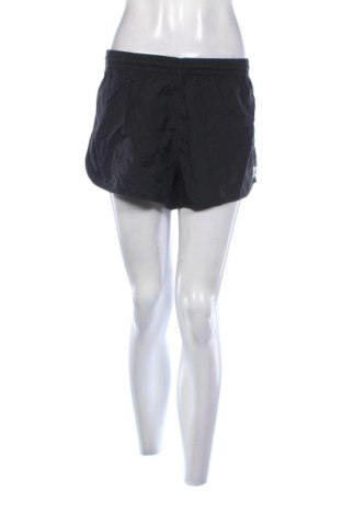 Дамски къс панталон Adidas, Размер S, Цвят Черен, Цена 17,46 €