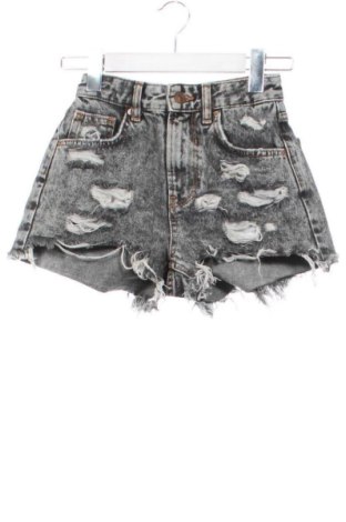 Дамски къс панталон Bershka, Размер XXS, Цвят Сив, Цена 9,78 €