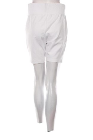 Dámské kraťasy  Calvin Klein Jeans, Velikost L, Barva Bílá, Cena  729,00 Kč