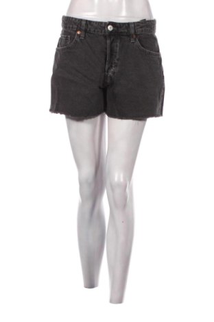 Γυναικείο κοντό παντελόνι H&M, Μέγεθος S, Χρώμα Μαύρο, Τιμή 11,99 €