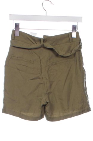 Női rövidnadrág Mohito, Méret XS, Szín Zöld, Ár 4 132 Ft