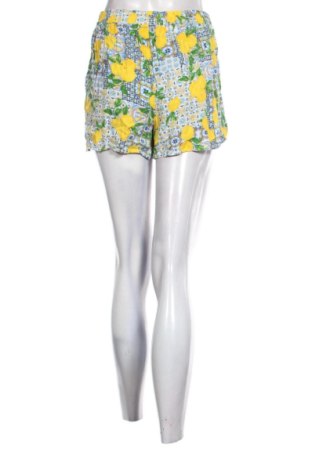 Дамски къс панталон Primark, Размер M, Цвят Многоцветен, Цена 10,00 €